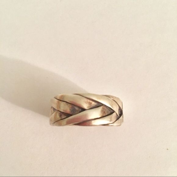 Boss 100% authentic ring size 60